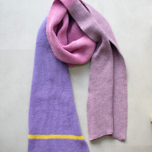 Handgemaakte merino sjaal lila roze paars bonnies